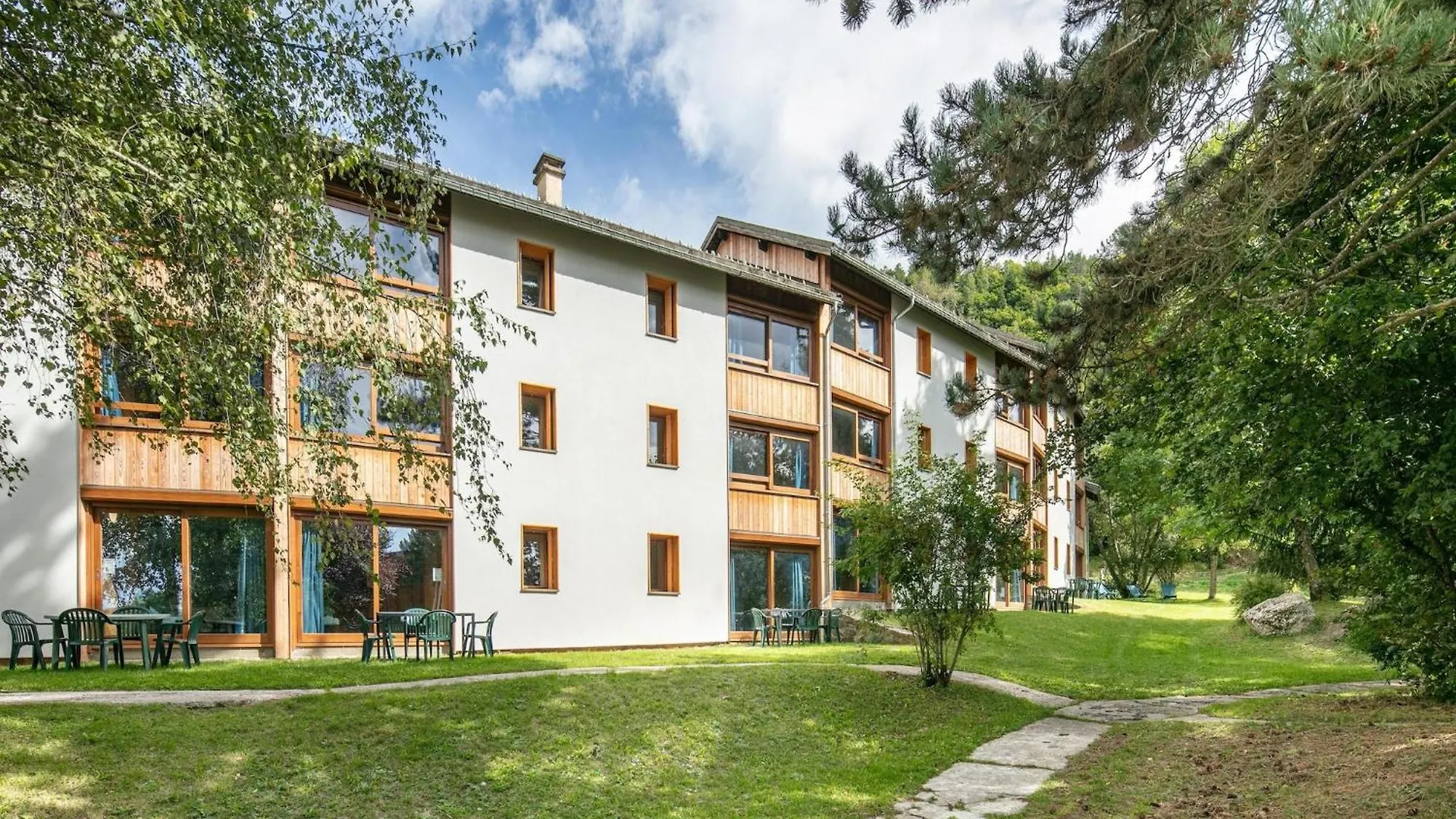 2 Room Apartment 5 People 1 Baby Floor Saint-Leger-les-Melezes